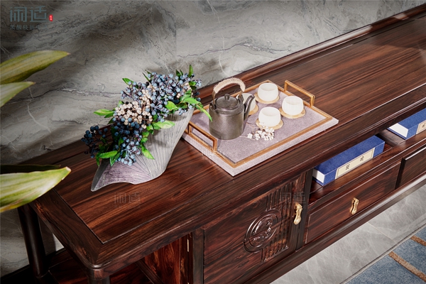 閑適紅木｜當(dāng)我們談?wù)摾钭悠鈺r，實(shí)際上談?wù)摰氖情e適美學(xué)