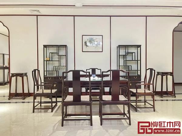 凹凸傳奇紅木在2023首屆國際白茶大會(huì)現(xiàn)場備受關(guān)注 凹凸傳奇紅木在2023首屆國際白茶大會(huì)現(xiàn)場備受關(guān)注