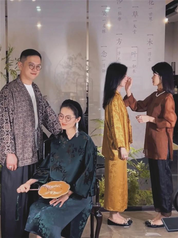 泰和園主理人邵潔理探索“泰和之風(fēng)”穿著