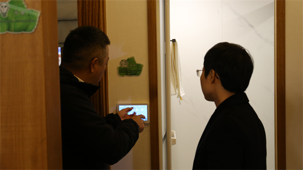 小木屋安裝了智能全空氣系統(tǒng) 小木屋安裝了智能全空氣系統(tǒng)