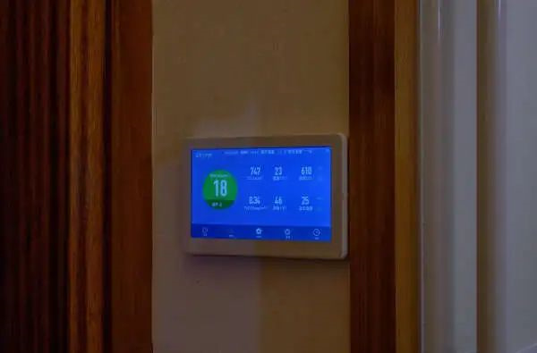 小木屋安裝了智能全空氣系統(tǒng) 小木屋安裝了智能全空氣系統(tǒng)