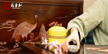 萬(wàn)事紅紅木 萬(wàn)事紅紅木