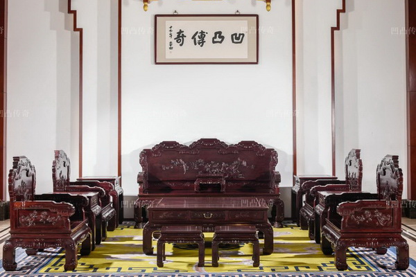 凹凸傳奇紅木：用長期主義照亮文化傳承之路