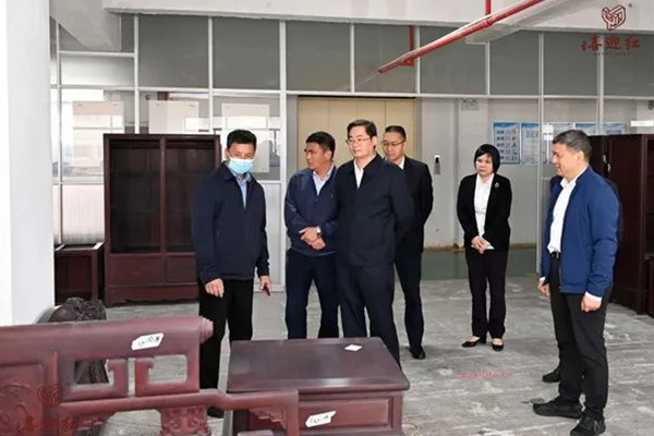 榮耀加冕·勢(shì)啟新章 | 喜迎紅紅木以工匠精神鑄造品質(zhì)，傳遞幸福生活！