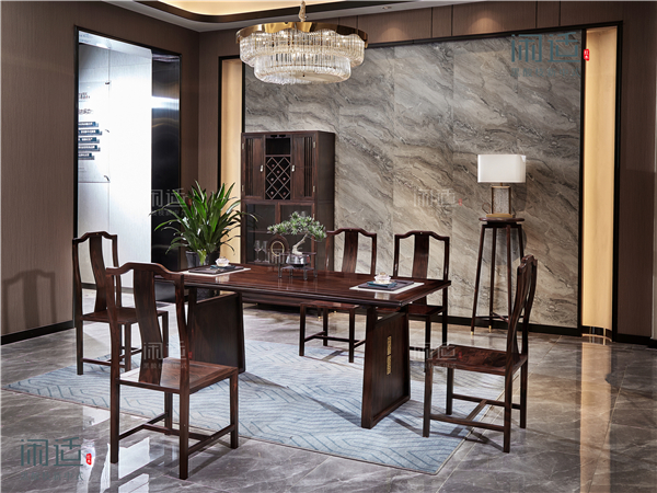 閑適紅木闊葉黃檀《閑云方餐桌》 閑適紅木闊葉黃檀《閑云方餐桌》