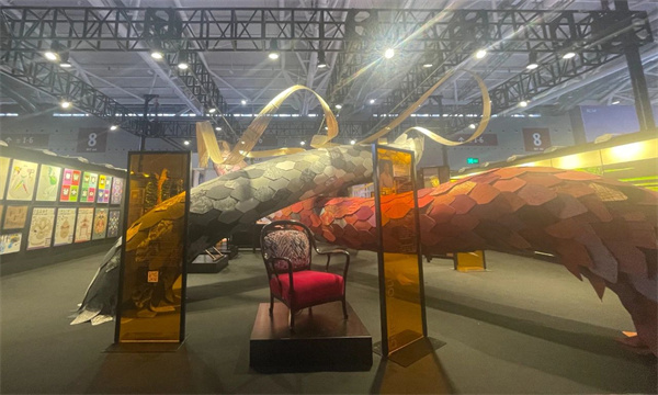 《云逸》休閑椅展會現(xiàn)場圖 《云逸》休閑椅展會現(xiàn)場圖