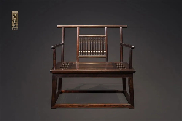 榮鼎軒紅木參展作品《江檐椅》 榮鼎軒紅木參展作品《江檐椅》