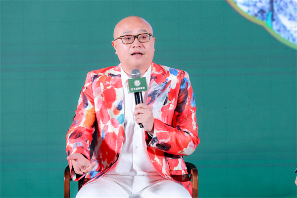 卓木王總裁杜長江在“創(chuàng)新驅(qū)動,數(shù)智突圍”主題論壇上發(fā)表看法 卓木王總裁杜長江在“創(chuàng)新驅(qū)動,數(shù)智突圍”主題論壇上發(fā)表看法