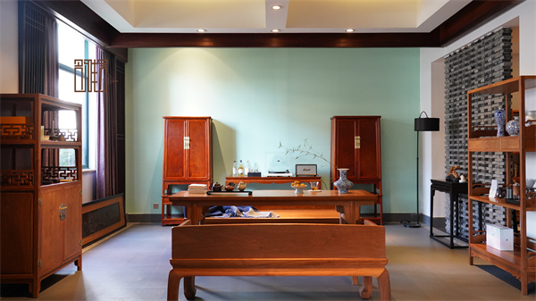 緬甸花梨精品家具品牌如何選？名雅居紅木告訴你