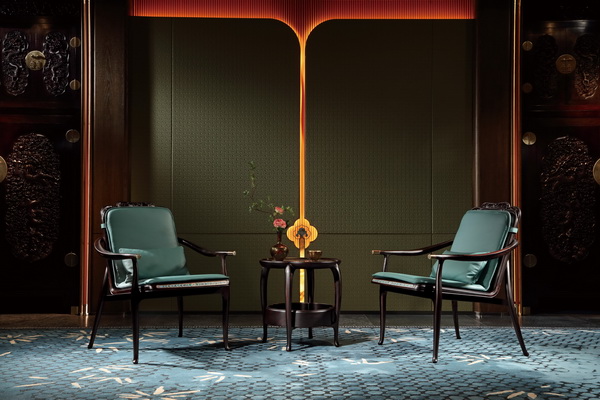 紅寶軒央璽：春光作序，探尋東方之美