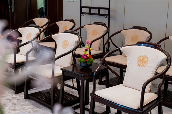 旭東紅木傳世經(jīng)典紅木：杭州亞運會“大蓮花”家具，大展中國的豪邁氣魄