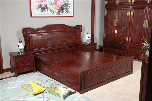 萬(wàn)事紅紅木 萬(wàn)事紅紅木