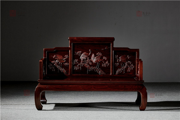 東陽(yáng)微凹黃檀品牌可選擇？萬(wàn)事紅紅木如何？