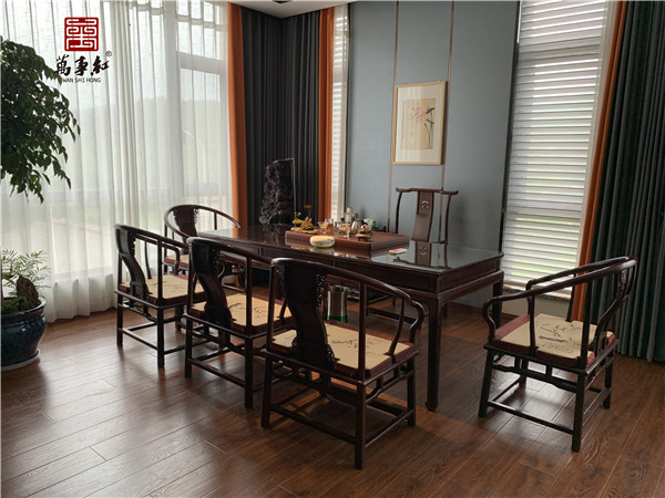 東陽(yáng)微凹黃檀家具值得選購(gòu)嗎？萬(wàn)事紅紅木為你介紹