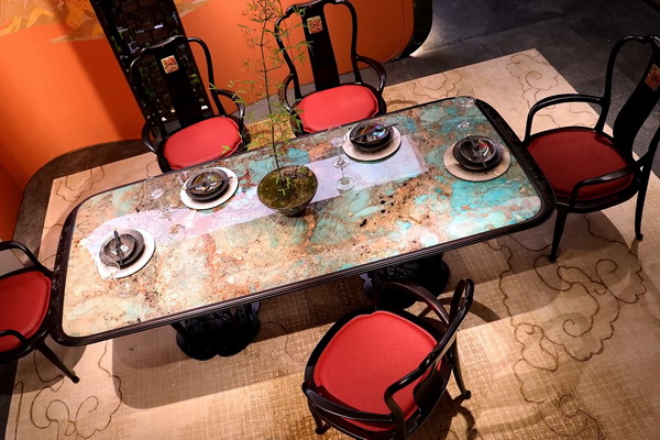 紅寶軒央璽：亞馬遜綠奢石，穿越時(shí)光的饋贈(zèng)