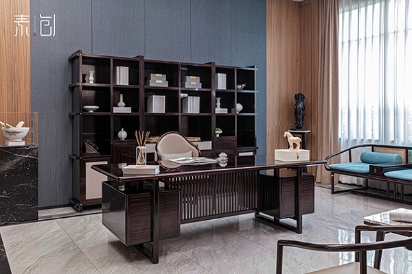 素創(chuàng)家居與HC28家具哪家好？