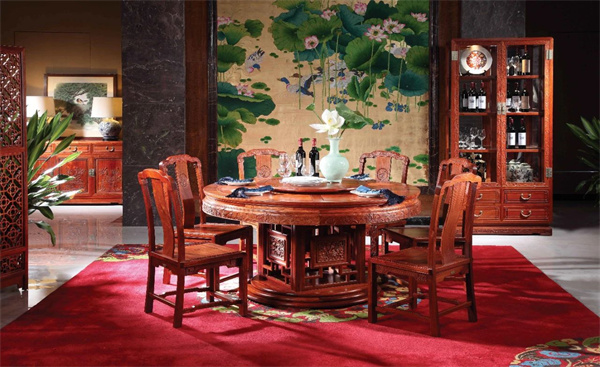 紅木家具品牌國壽紅木：禪意東方150圓餐臺(tái)，匠心獨(dú)運(yùn)的藝術(shù)瑰寶