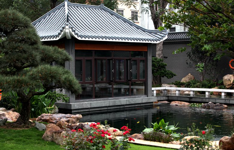 去不了阿勒泰？來(lái)國(guó)壽紅木尋找你的“世外桃源”吧