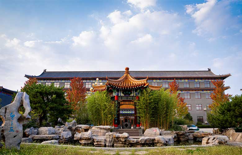 城市漫游 | 穿越“city不city”界限，開啟非凡巧奪天工紅木之旅