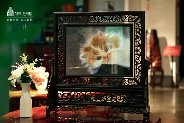 泰和園：一抹紅韻，感悟紅木小件的古韻悠長(zhǎng)！