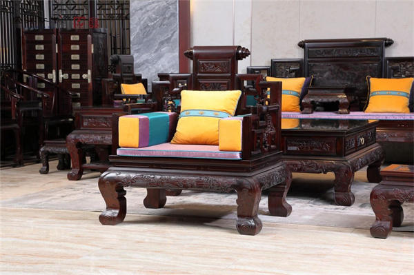 緬甸花梨家具國(guó)祥紅木：紅木家具，靜心養(yǎng)性的生活藝術(shù)