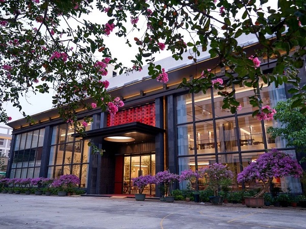 雄業(yè)新展廳丨一步一景，沉浸式領(lǐng)略質(zhì)感人居的輕奢魅力