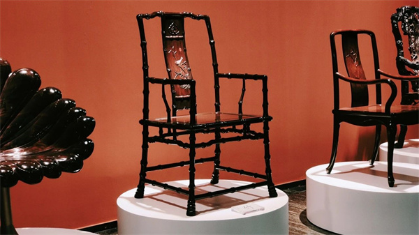 泰和園：當(dāng)代家居的謙謙風(fēng)骨，坐擁高雅與堅(jiān)韌并存之美