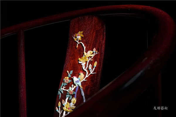《天物 —— 紫檀嵌百寶花鳥(niǎo)椅》亮相友聯(lián)藝術(shù)傳世藏品巡展?上海站 《天物 —— 紫檀嵌百寶花鳥(niǎo)椅》亮相友聯(lián)藝術(shù)傳世藏品巡展?上海站