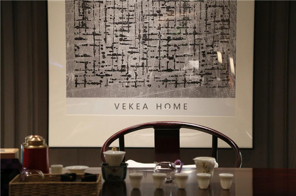 《天物 —— 紫檀嵌百寶花鳥(niǎo)椅》是友聯(lián)·家品牌的“新”開(kāi)端 《天物 —— 紫檀嵌百寶花鳥(niǎo)椅》是友聯(lián)·家品牌的“新”開(kāi)端