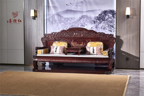 喜迎紅紅木 | 《金鳳朝陽沙發(fā)》：金鳳閃耀，福運(yùn)綿長