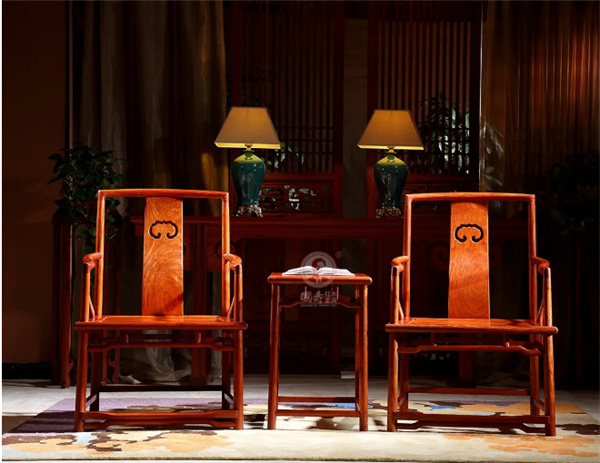 大果紫檀紅木家具國壽紅木：富貴之家必有中堂，中式廳堂的陳設(shè)美學(xué)