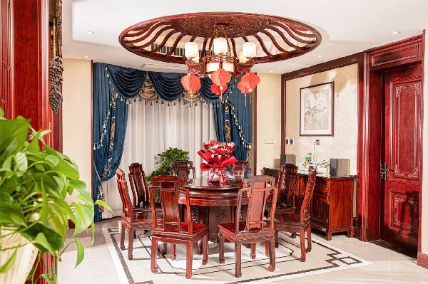 巧奪天工紅木 | 品味東方雅韻，探索中式餐廳的獨特風情