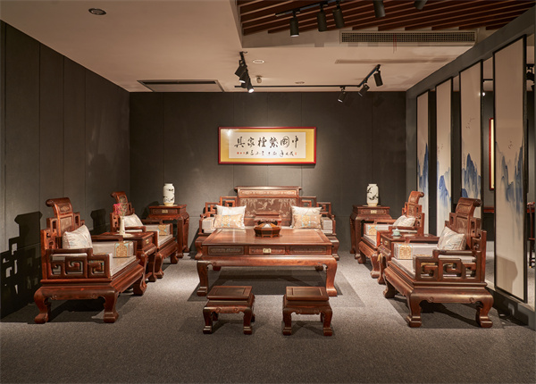 小葉紫檀家具品牌旭東紅木：紫檀領域的領航者