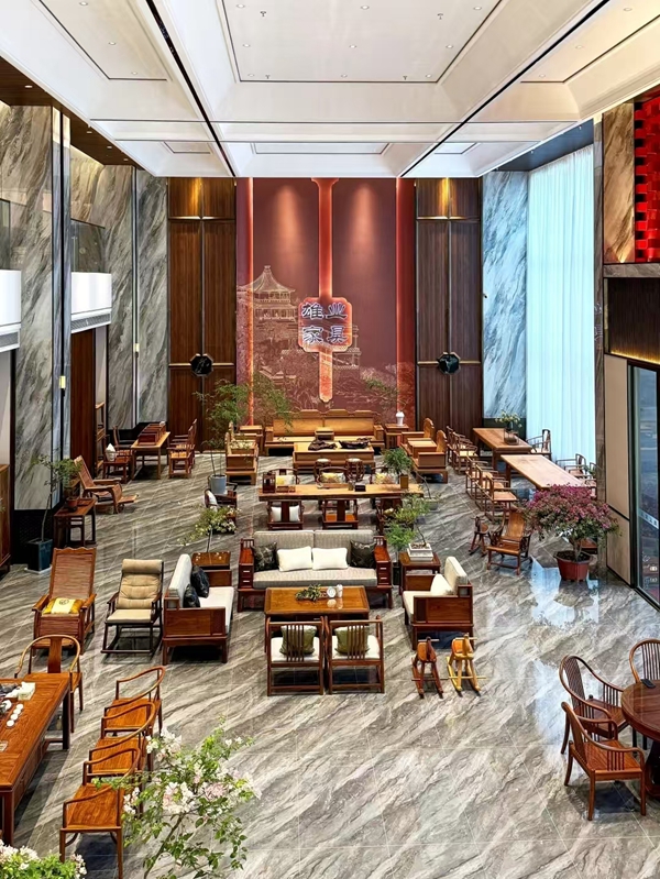 雄業(yè)家具展廳內(nèi)部 雄業(yè)家具展廳內(nèi)部