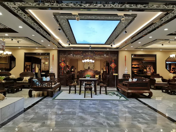 中聯(lián)紅木世家(華木苑)展廳內(nèi)景 中聯(lián)紅木世家(華木苑)展廳內(nèi)景