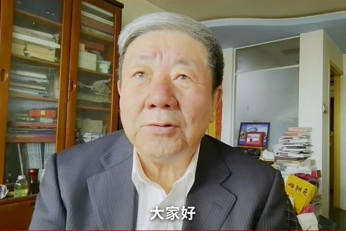 國(guó)家文物局原副局長(zhǎng)張柏向全國(guó)家具人拜年