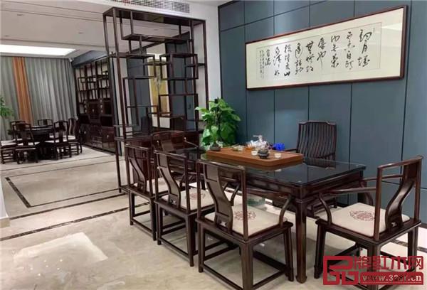 萬(wàn)事紅紅木 萬(wàn)事紅紅木