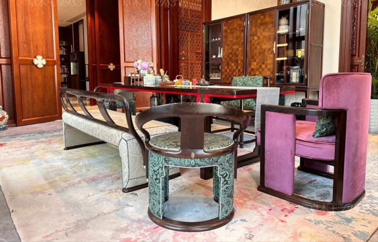 卓木王榮獲“2025浙江工藝美術(shù)精品創(chuàng)作大賽”金獎(jiǎng)