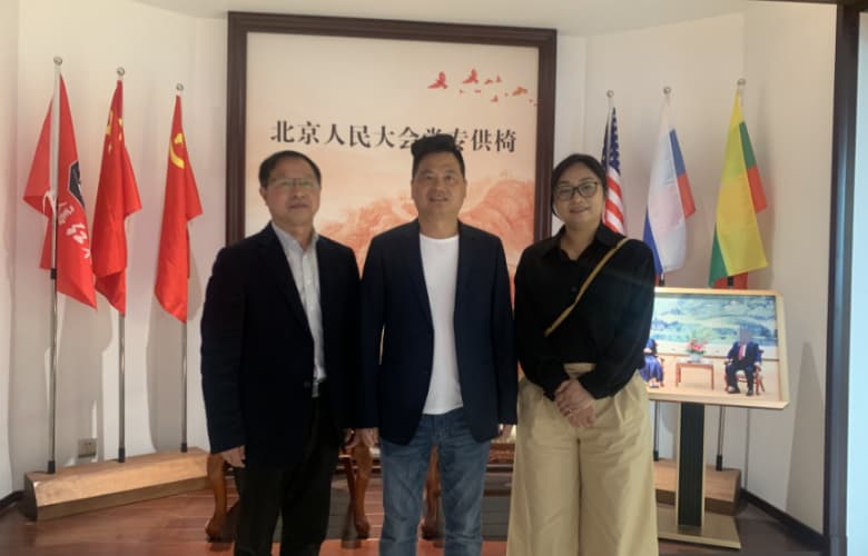 李忠信紅木與浙江廣廈建設(shè)職業(yè)技術(shù)大學(xué)工藝美術(shù)學(xué)院達成校企合作