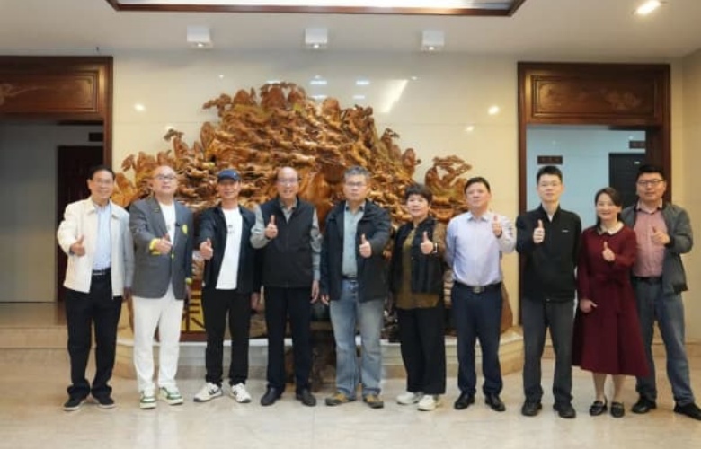 浙江省民政廳社會(huì)組織服務(wù)中心主任高志濤一行蒞臨卓木王參觀指導(dǎo)