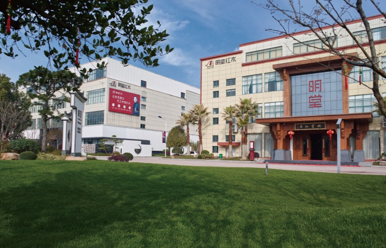 明堂家居以匠心鑄就精品，致敬時(shí)代勞動(dòng)者