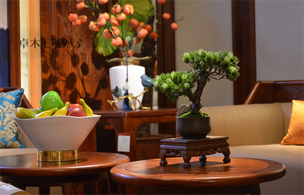 大宅整裝：賦予空間內(nèi)斂而優(yōu)雅的氣質(zhì) | 卓木王紅木