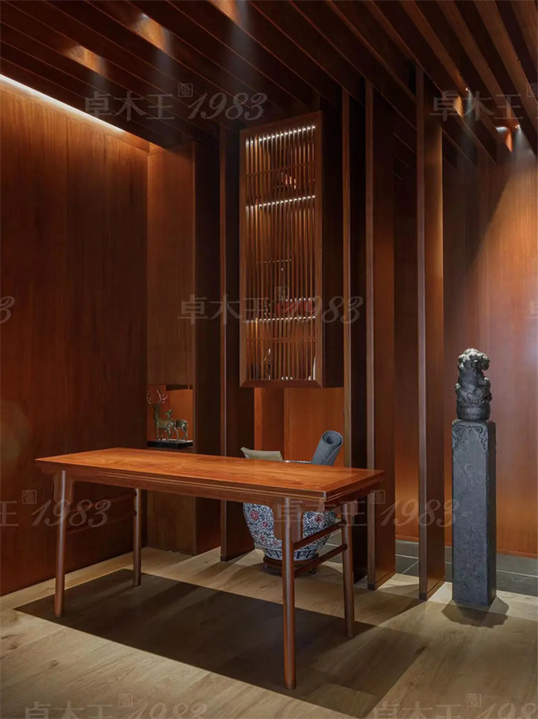 卓木王紅木 卓木王紅木