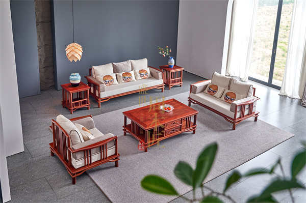 廣東緬甸花梨源頭廠家：盛世周木匠讓緬甸花梨家具走入千家萬戶