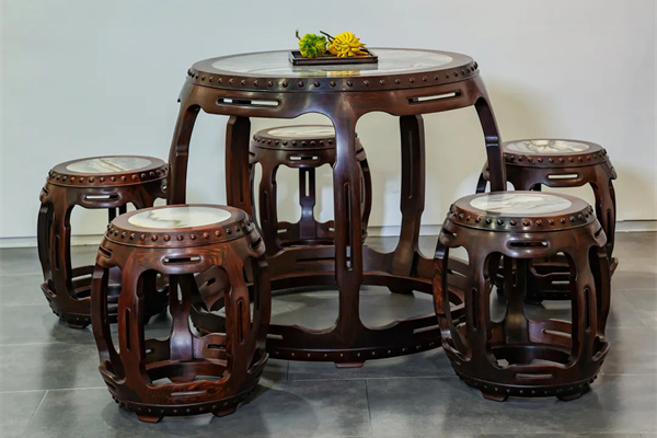 【醉木苑紅木】小葉紫檀《鼓凳圓桌》：匠心傳承下的東方美學(xué)典范