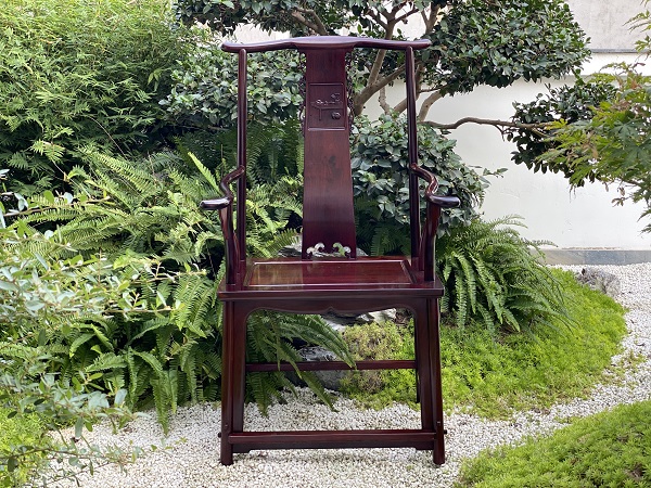 小葉紫檀家具廠家恒達(dá)木業(yè)：小葉紫檀家具的收藏價值與鑒賞之道