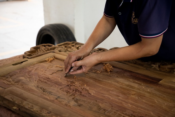 古森紅木嚴苛極致工藝,追求卓越品質(zhì) 古森紅木嚴苛極致工藝,追求卓越品質(zhì)