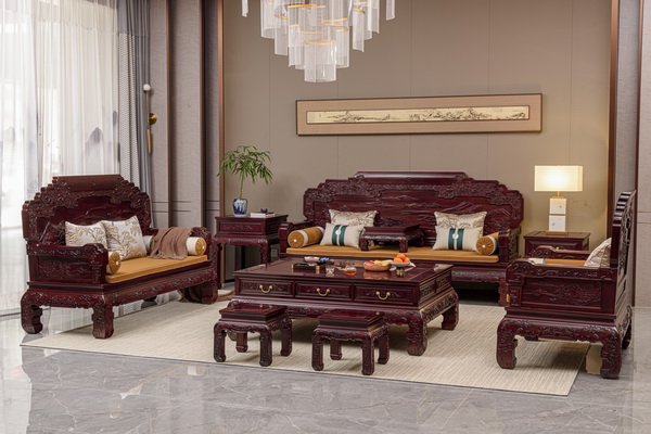 古森紅木：雕琢東方美學(xué)，在實(shí)用與藝術(shù)間傳承千年木魂