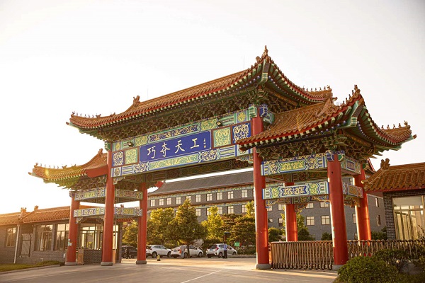 傳世精品紅木家具哪家品牌好？推薦巧奪天工