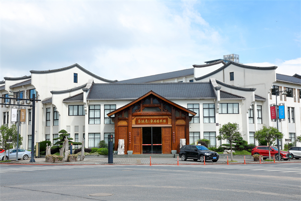 葛洪亮紅木：35年匠心傳承，只做當(dāng)代中國(guó)藝術(shù)家具